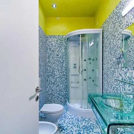 Lloyd Triestino Lägenhetshotell