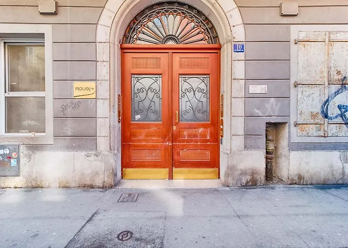 Ξενοδοχείο με διαμερίσματα Lloyd Triestino 3*